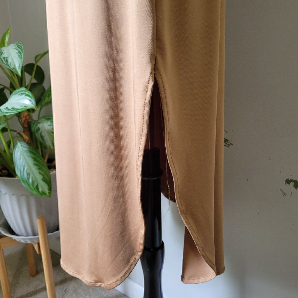 NWT HUSKARY TAN SLIT SIDE MAXI SHIRT DRESS V NECK S/M - Picture 4 of 16